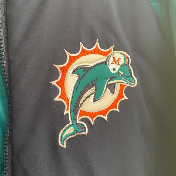 Never worn. - Picture 2 of 8